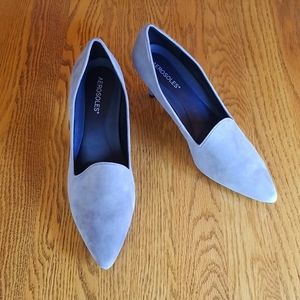 New Aerosoles Gray Suede Pumps